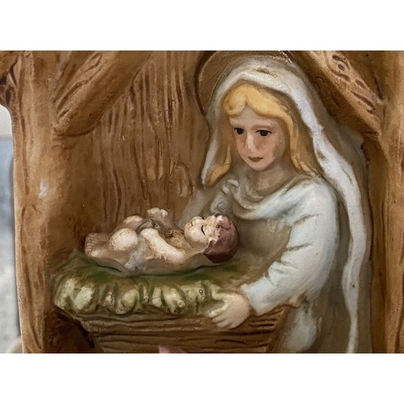 Lighted Porcelain Ceramic Nativity Scene Mary And Baby Jesus w Animals Vintage - Picture 9 of 16